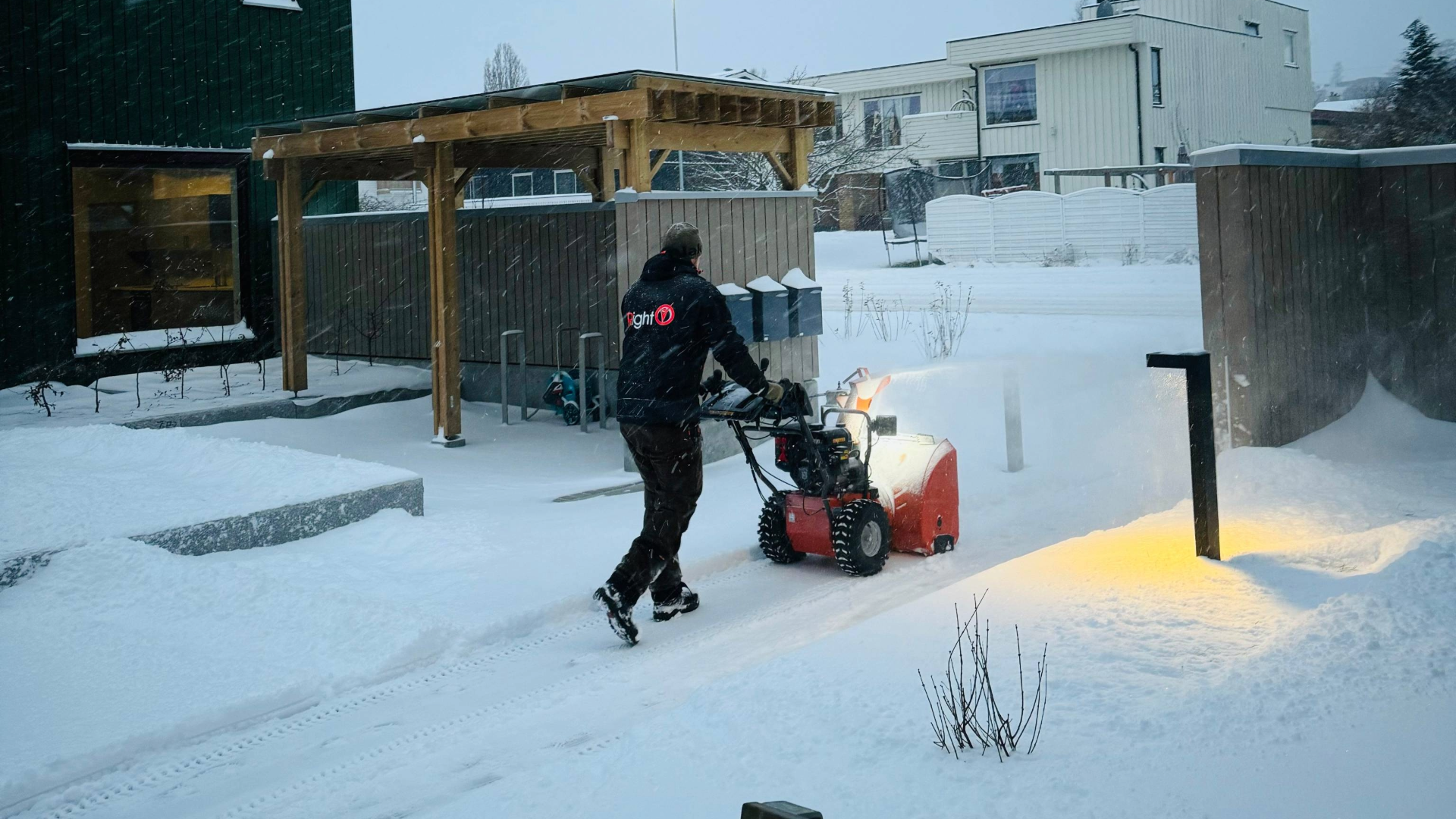 Snømåking på Kråkerøy – Nå også hos Måkeveien Borettslag!